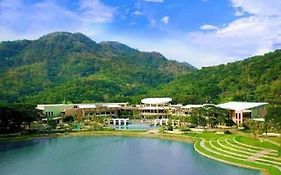 Pico De Loro Hamilo Coast Beach And Country Club - Myna B One Bedroom